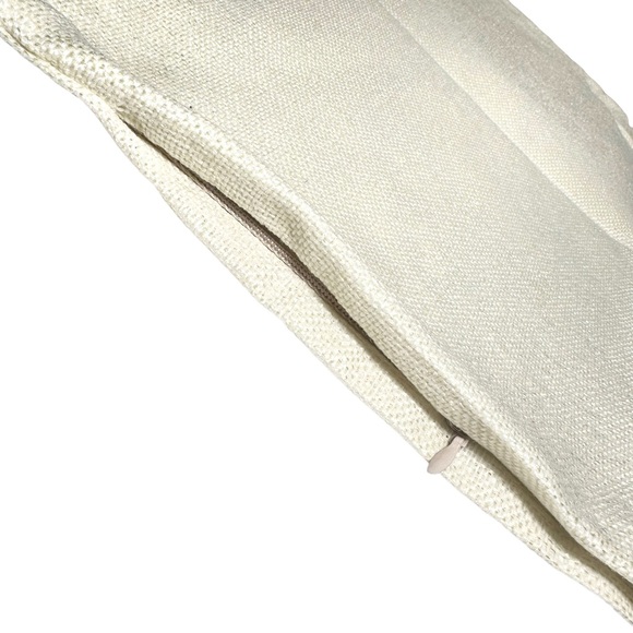 E Pillow Cover 18” Bunny Rabbit Succulents Feathers - Picture 4 of 5